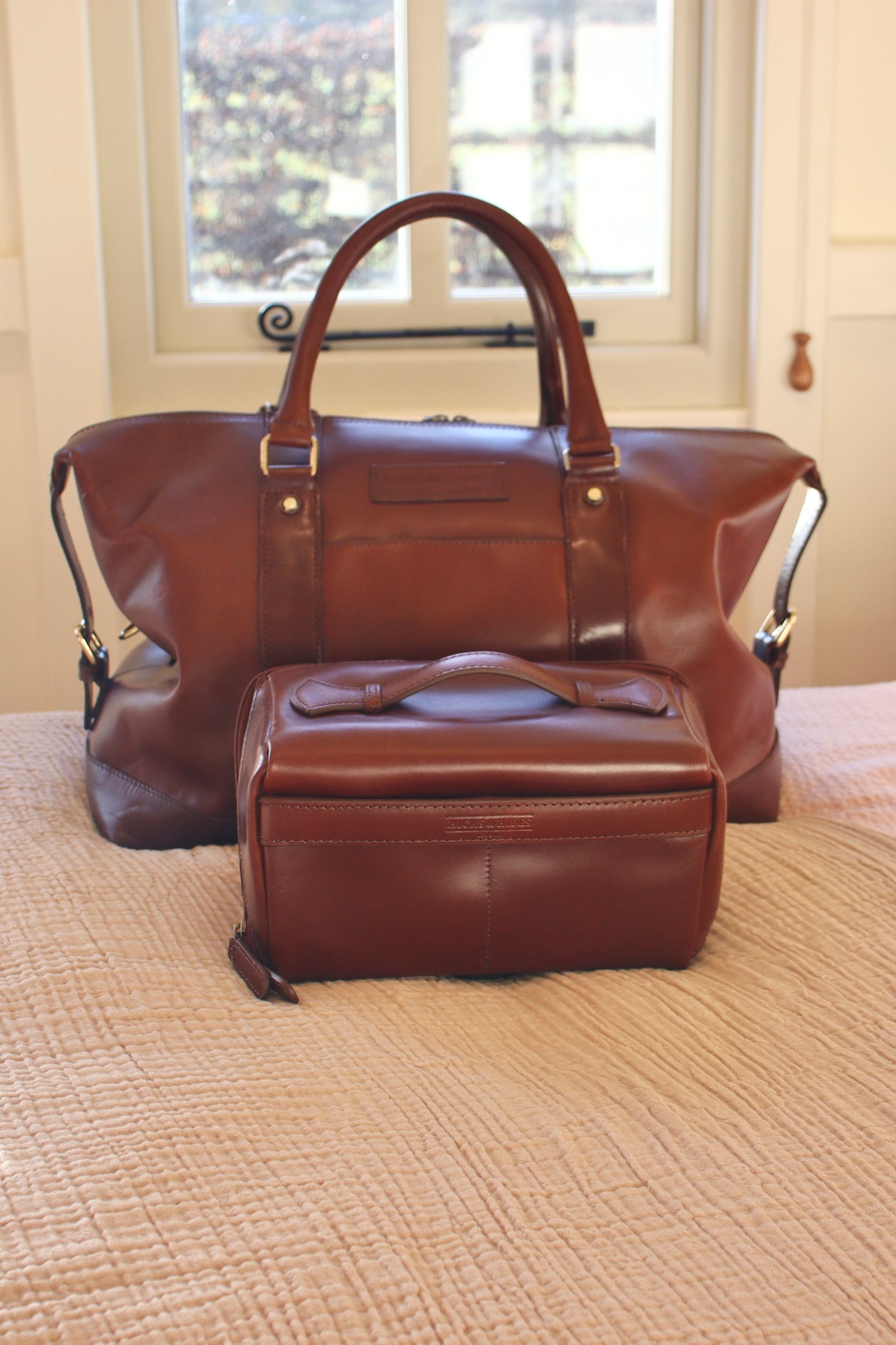 Kingham Open-flat Washbag